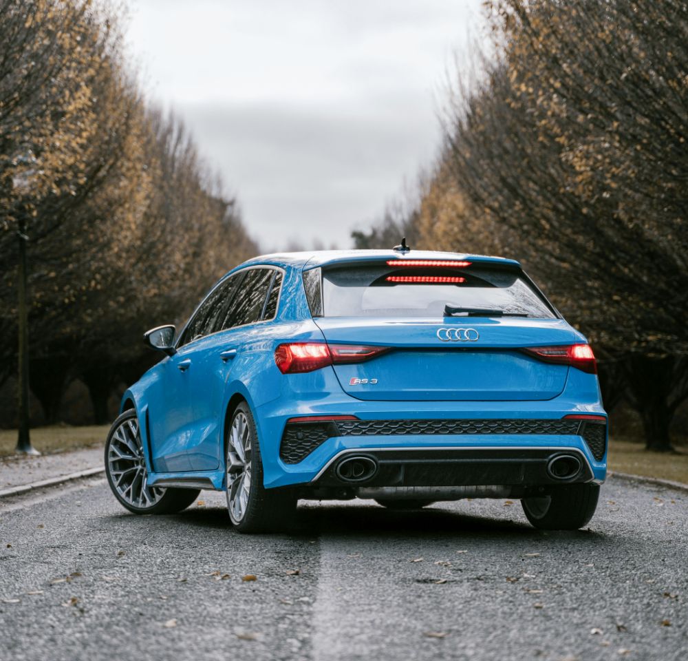 Blue Audi RS3