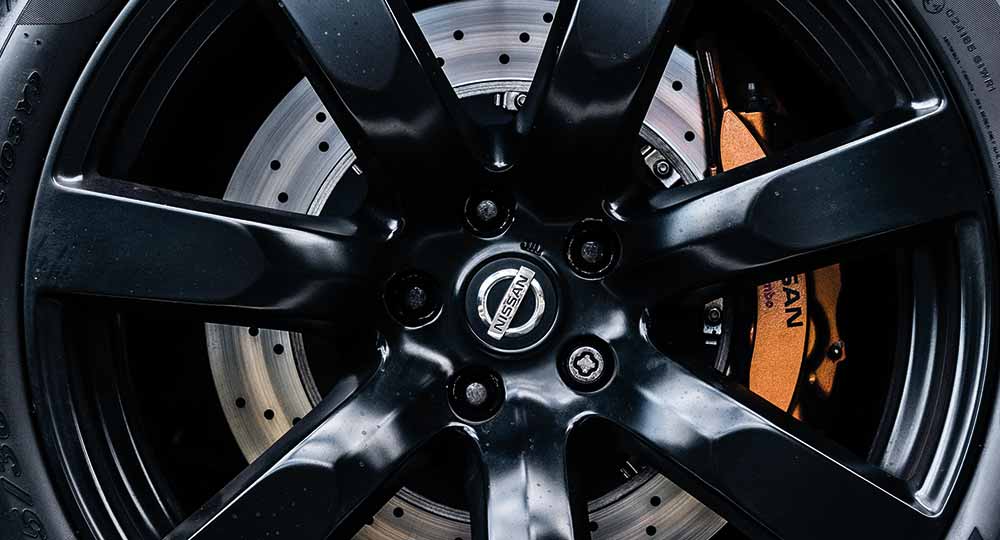Close-up of a Nissan wheel