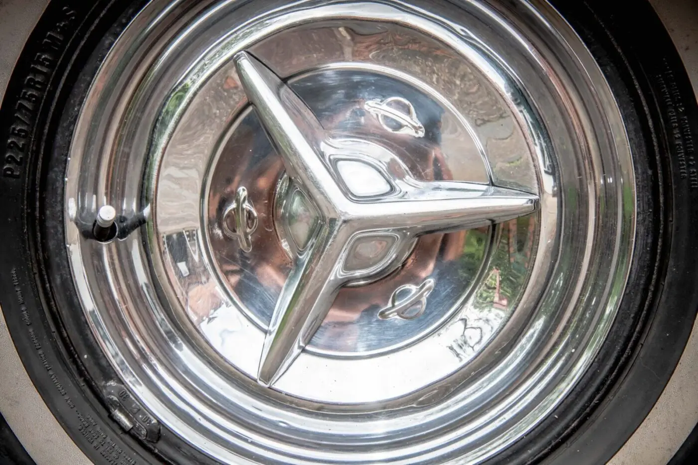 Lincoln Continental wheel