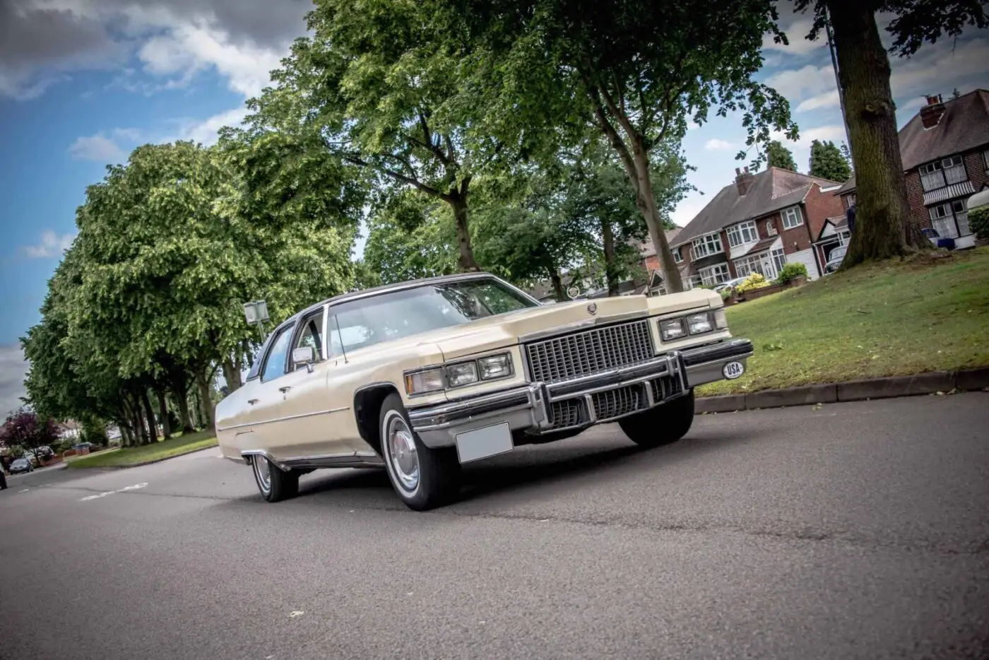 Cadillac Fleetwood 1975